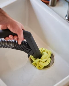 wet/dry vacuum unclogging drain